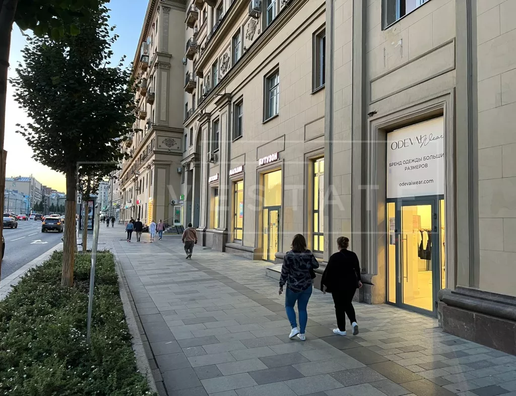 г Москва, Садовая-Черногрязская ул., 13/3, кор. 1