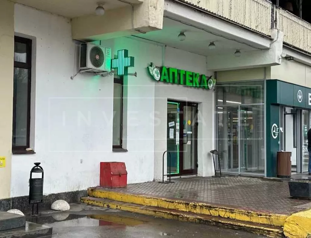 Космонавтов ул., 15