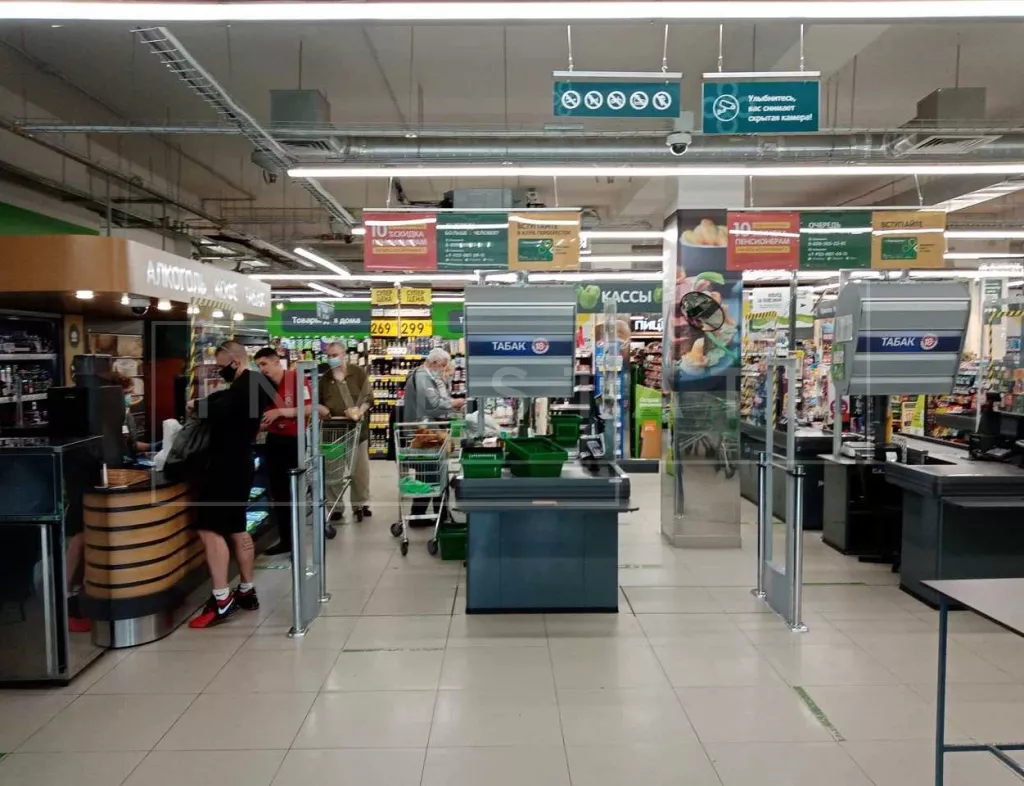 Космонавтов ул., 15