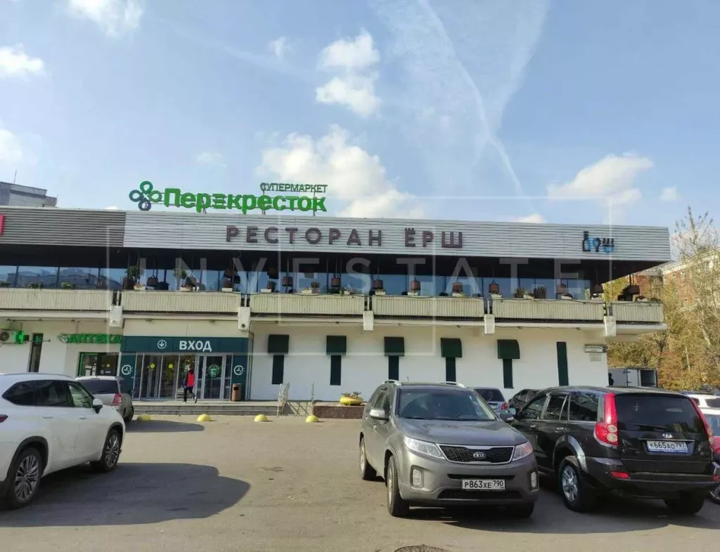 Космонавтов ул., 15