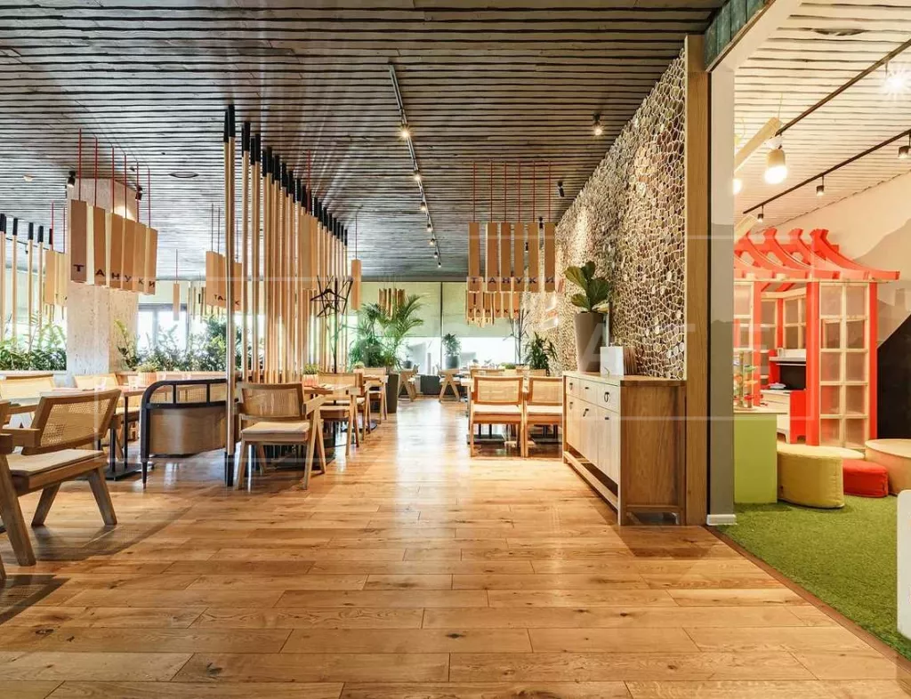 Космонавтов ул., 15