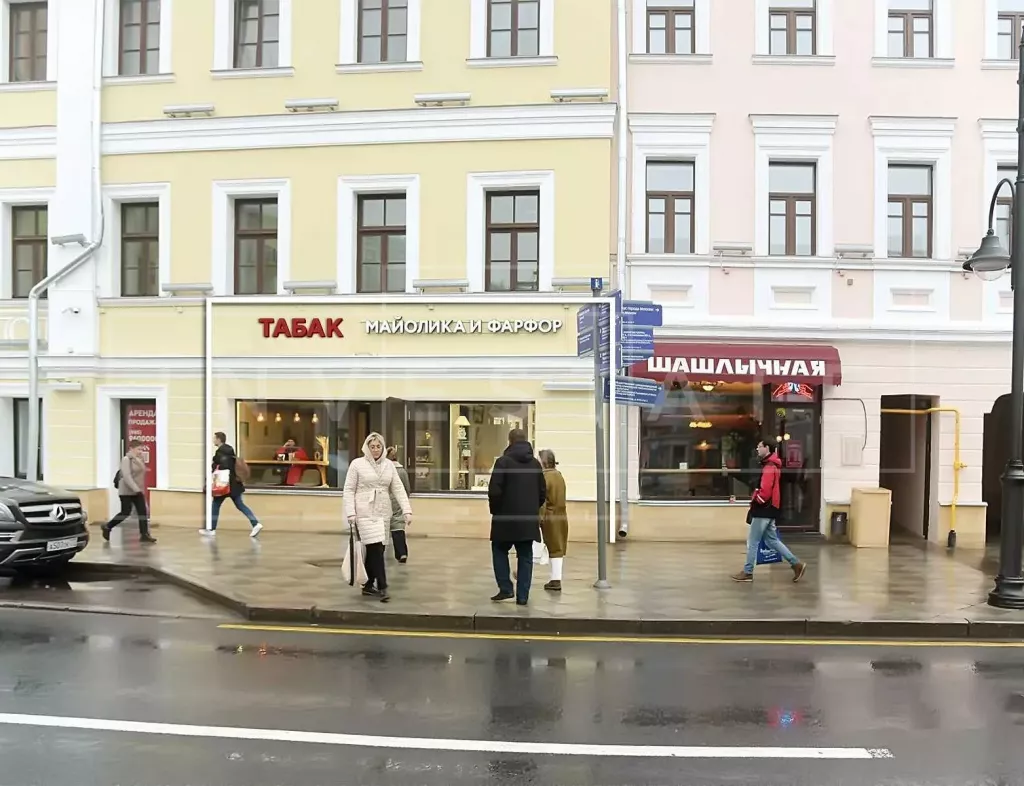 арендный бизнес г Москва, Пятницкая ул., 16 в ЦАО, метро Новокузнецкая г Москва, Пятницкая ул., 16