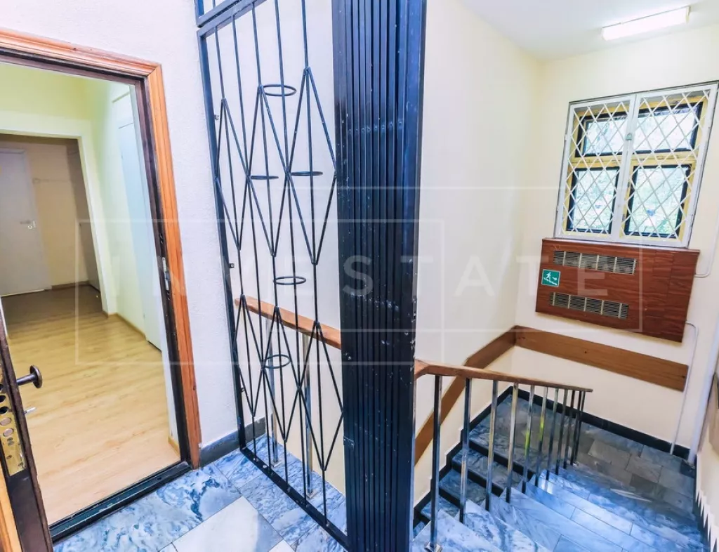 г Москва, Коновалова ул., 14