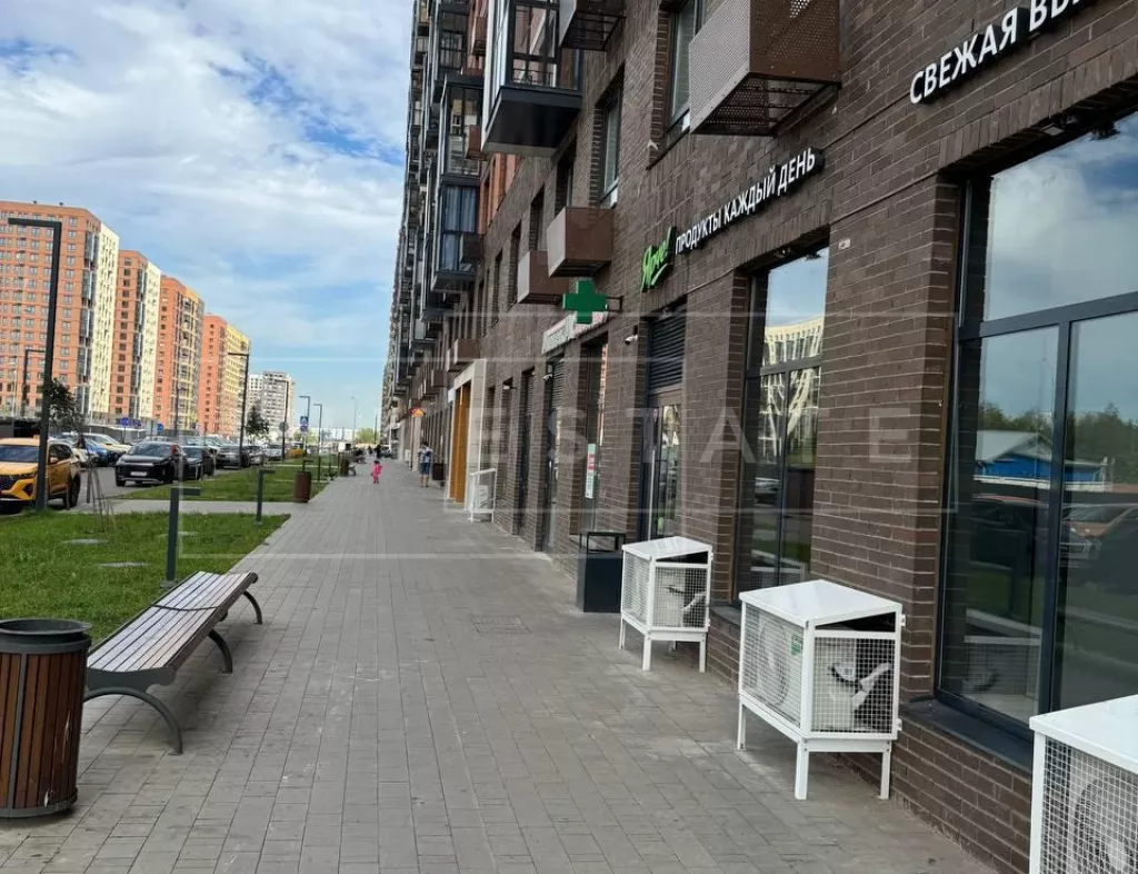 МО., г.о. Люберцы, пос. Мирный, Академика Северина ул., 13