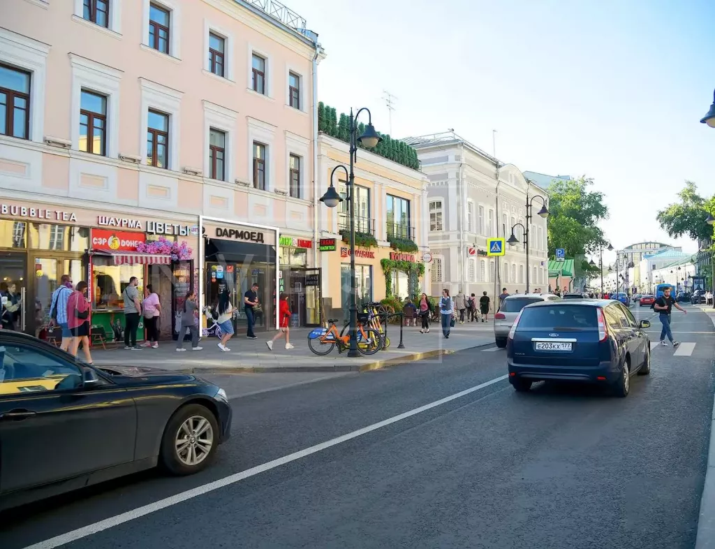 арендный бизнес г Москва, Пятницкая ул., 16 в ЦАО, метро Новокузнецкая г Москва, Пятницкая ул., 16