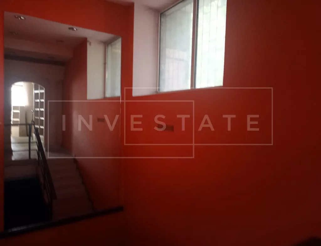 арендный бизнес г Москва, Комсомольский пр-т, 15, стр. 2 в ЦАО, метро Фрунзенская г Москва, Комсомольский пр-т, 15, стр. 2