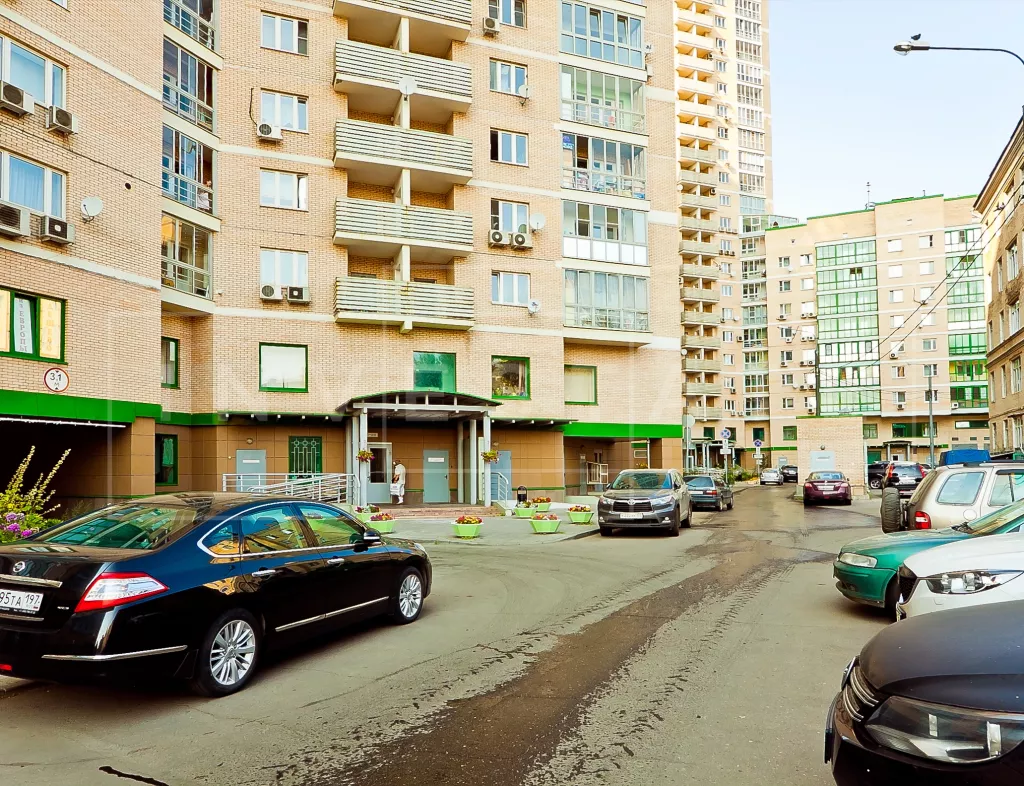 г Москва, Бажова ул., 8