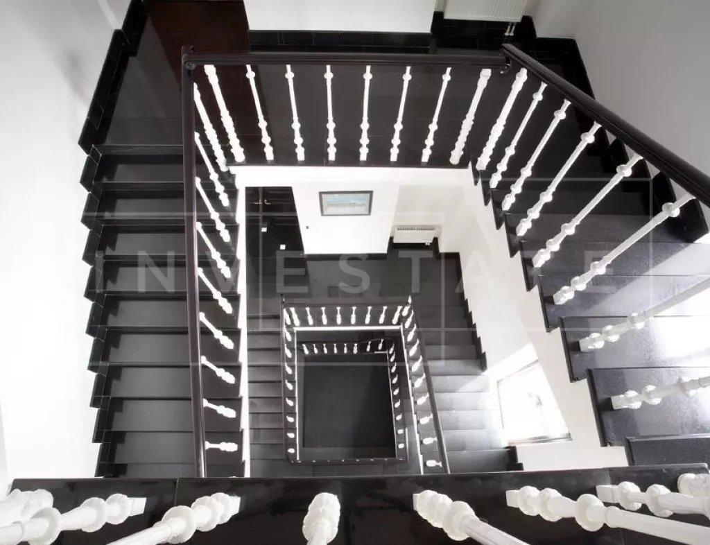 Витебская ул., 9, стр. 23, 28, 29