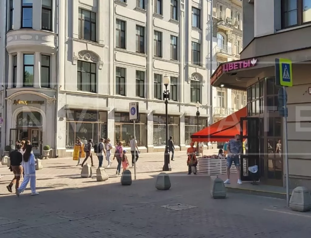 г Москва, Арбат ул., 18, стр. 1 