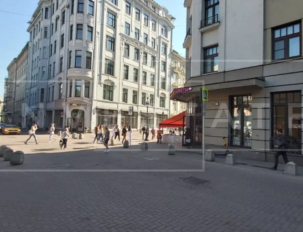 г Москва, Арбат ул., 18, стр. 1 