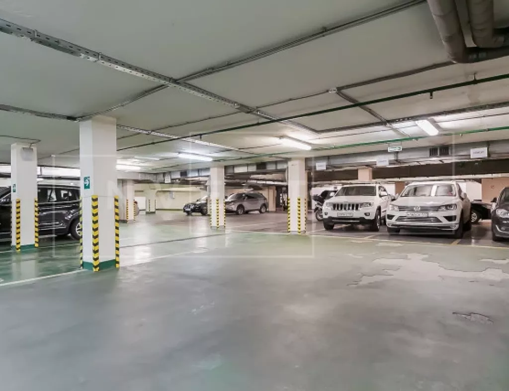 арендный бизнес Бол. Кисловский пер., 9-11 в ЦАО, метро  Бол. Кисловский пер., 9-11