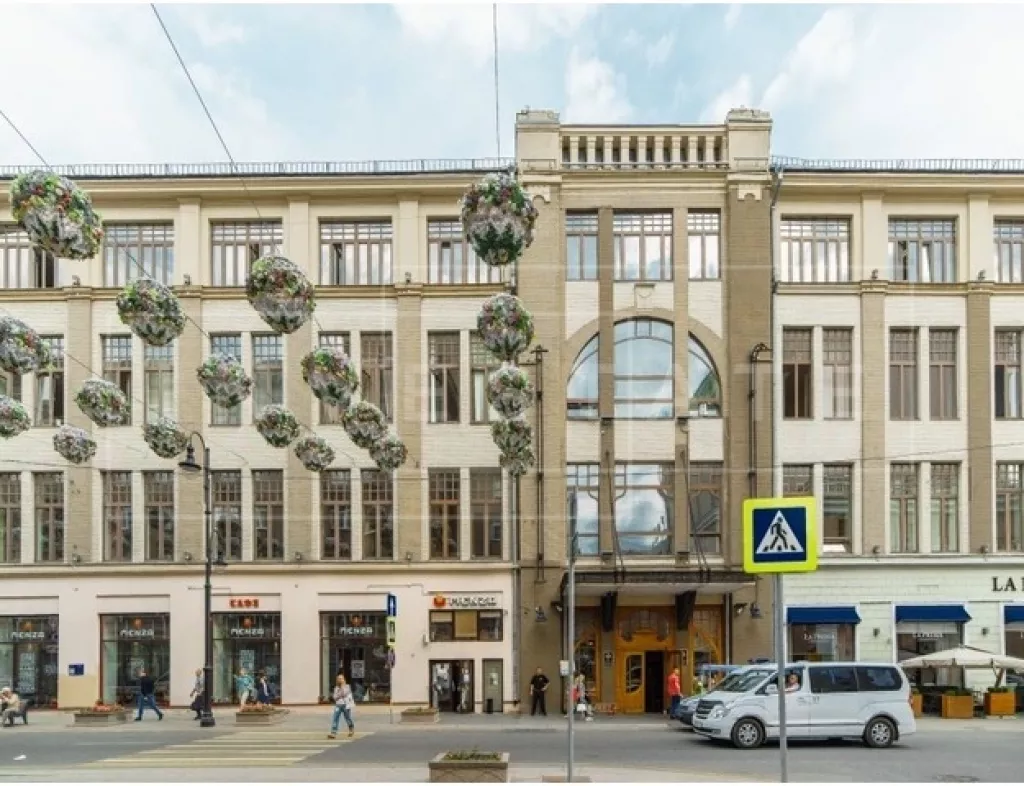 арендный бизнес Бол. Дмитровка ул., 32, стр. 1 в ЦАО, метро Чеховская Бол. Дмитровка ул., 32, стр. 1