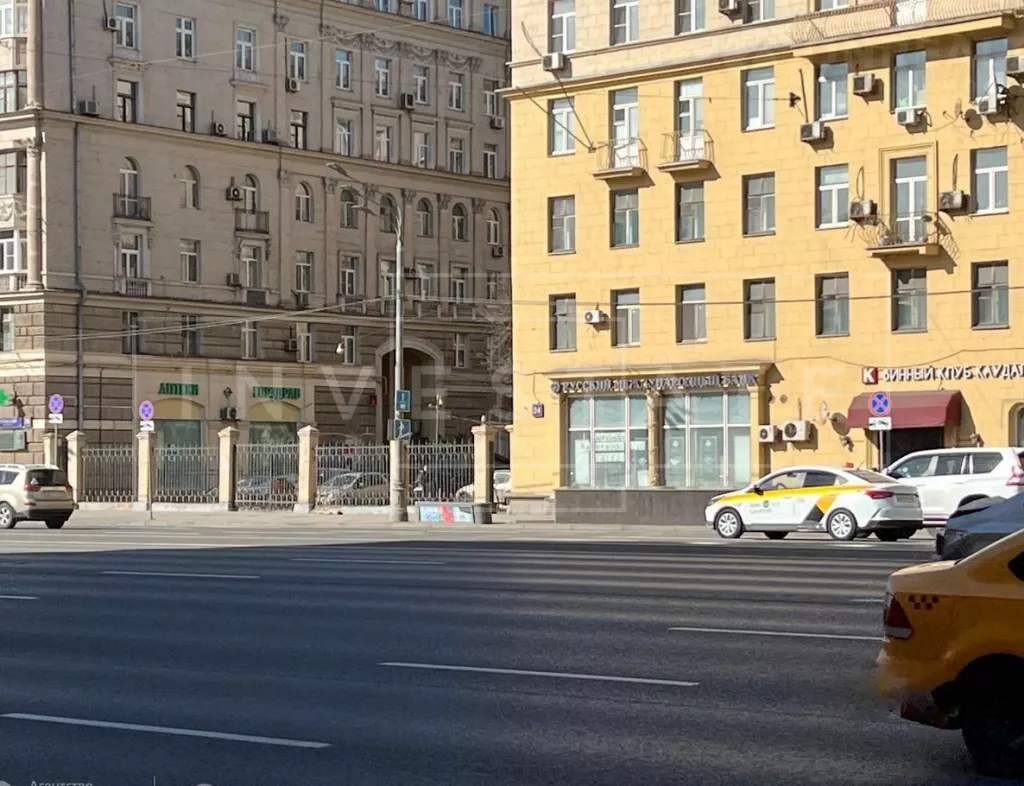 г Москва, Кутузовский пр-т, 24