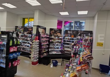 арендный бизнес МО, г.о. Одинцовский, г. Звенигород, мкр. Восточный, 3-й мрн., 9 в , метро  МО, г.о. Одинцовский, г. Звенигород, мкр. Восточный, 3-й мрн., 9