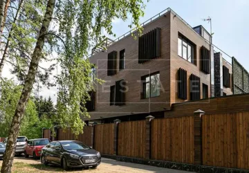 Московская область, Одинцовский городской округ, д. Жуковка, 36