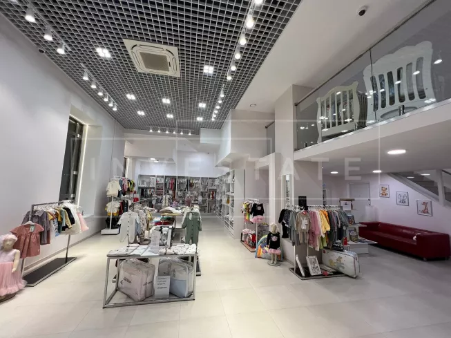 г Москва, Садовая-Черногрязская ул., 13/3, кор. 1