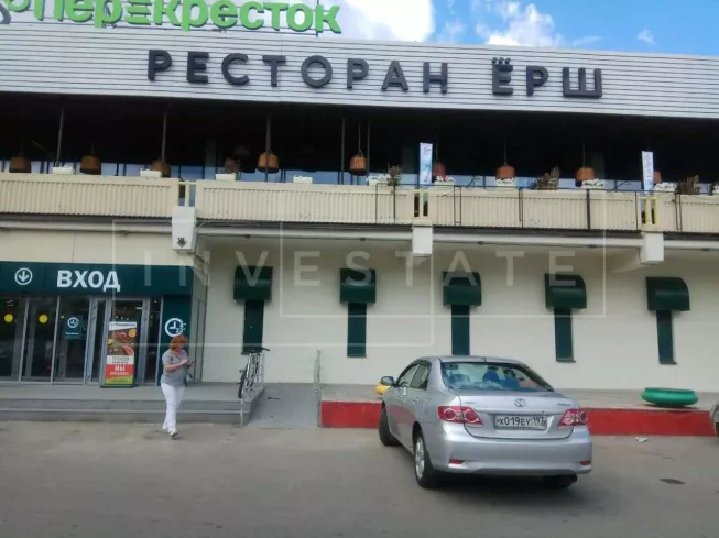 Космонавтов ул., 15