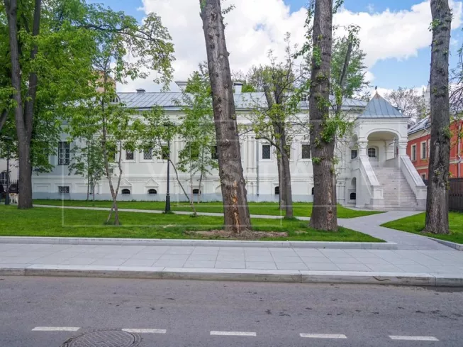 г Москва, Бол. Козловский пер., 13/17