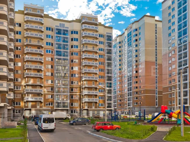 МО, г.о. Одинцовский, г. Звенигород, мкр. Восточный, 3-й мрн., 9