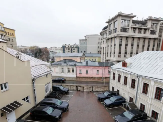 1-й Голутвинский пер., 2/10, стр. 2