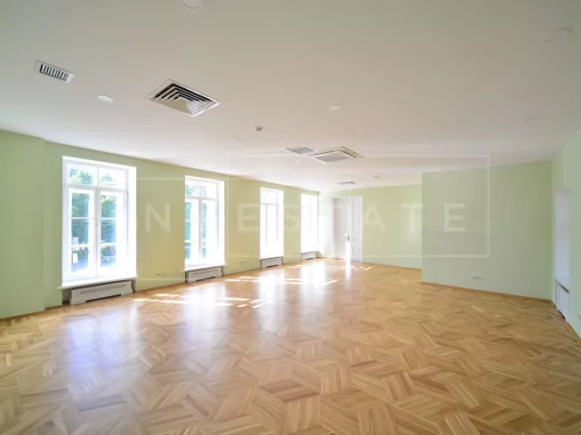 арендный бизнес г Москва, Андроньевская пл., 4, стр. 1 в ЦАО, метро Римская г Москва, Андроньевская пл., 4, стр. 1