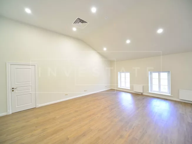 арендный бизнес г Москва, Андроньевская пл., 4, стр. 1 в ЦАО, метро Римская г Москва, Андроньевская пл., 4, стр. 1