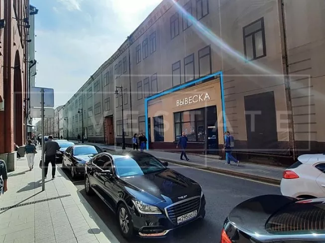 арендный бизнес г Москва, Бол. Черкасский пер., 4, стр. 1 в ЦАО, метро Площадь Революции г Москва, Бол. Черкасский пер., 4, стр. 1
