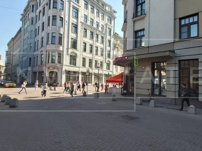 г Москва, Арбат ул., 18, стр. 1 