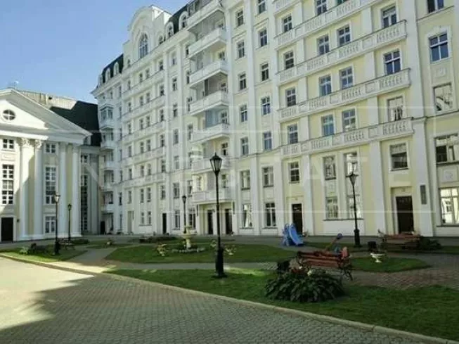 арендный бизнес г Москва, Остоженка ул., 25 в ЦАО, метро Парк культуры г Москва, Остоженка ул., 25
