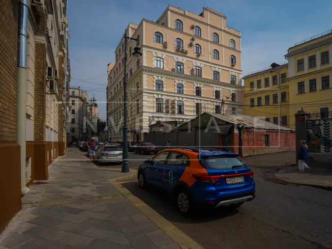 Кривоколенный пер., 12, стр. 1